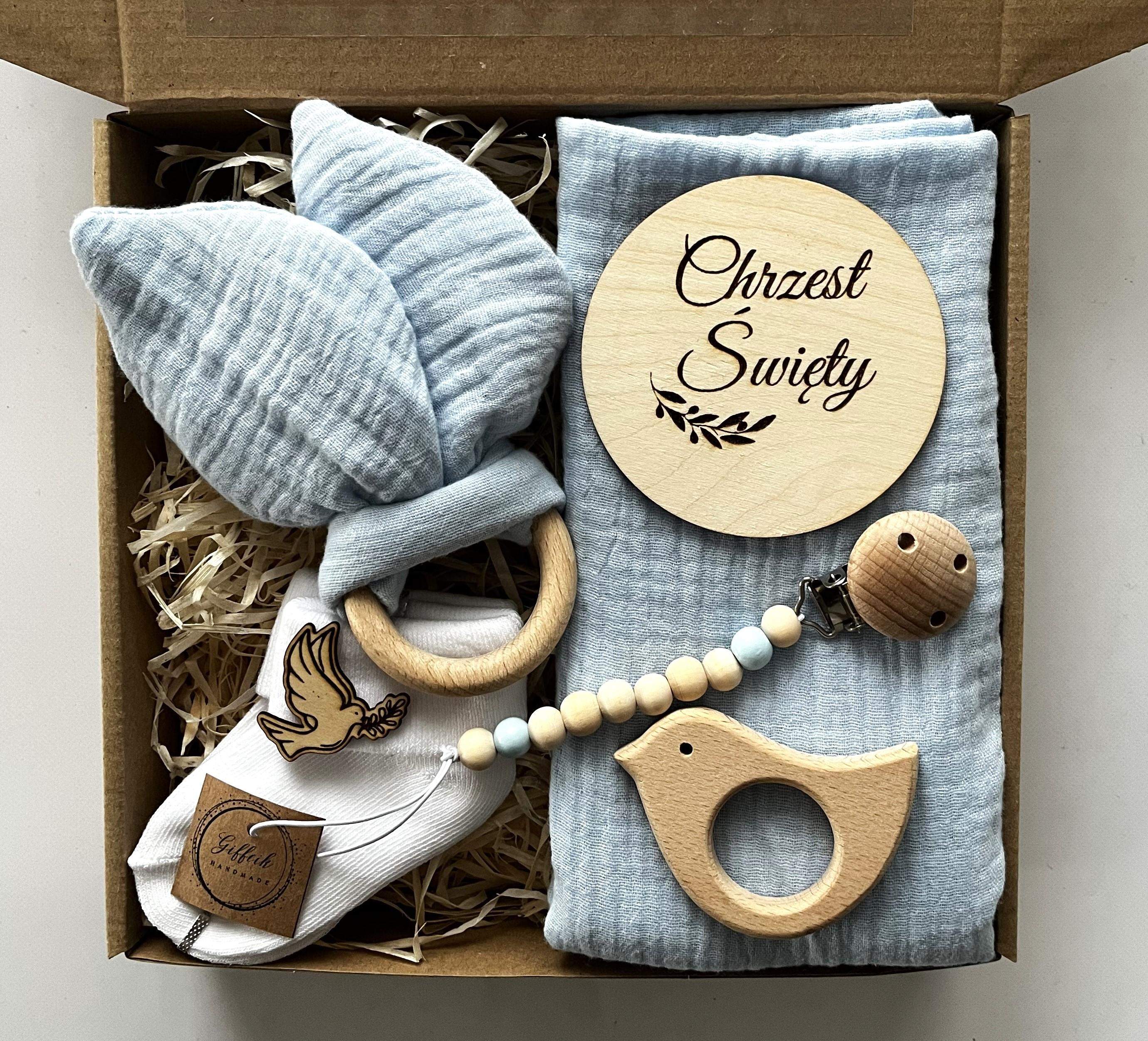 Prezent na chrzest dla chłopca pamiątka chrztu gift box