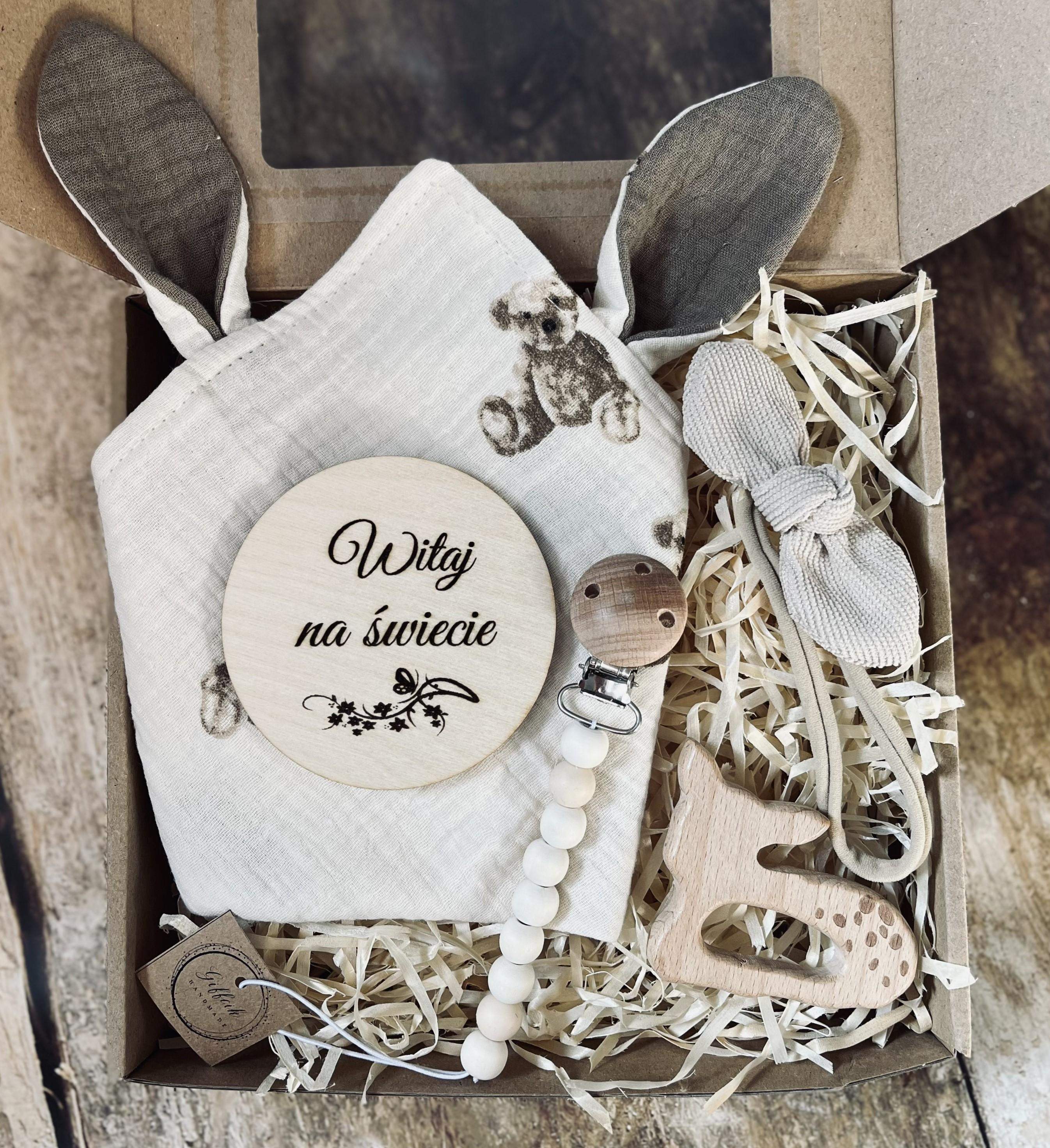 Prezent dla niemowlaka gift box zestaw wyprawkowy narodziny baby shower